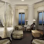 Отель Grand Principe Di Piemonte Виареджо